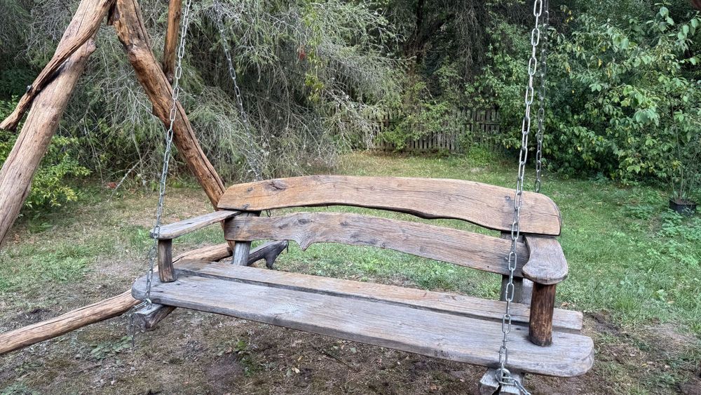 Zestaw drewnianych dębowych mebli