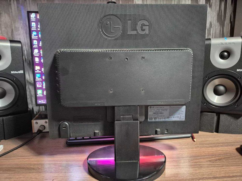 Монітор LG FLATRON L1953TR