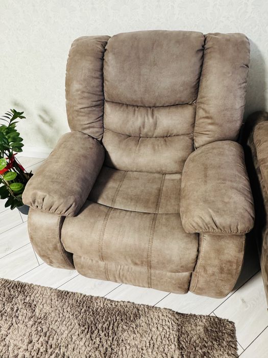 Набір мʼяких меблів для вітальні