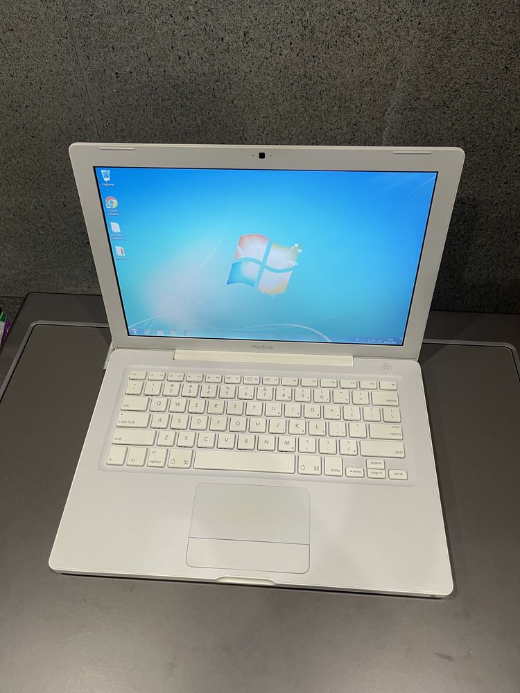 MacBook 13 2007 core 2 duo, 3gb, hdd 200gb (58)