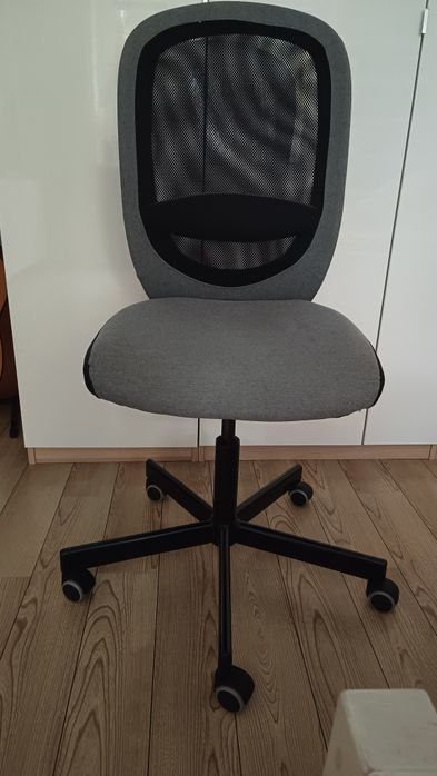 Krzesło biurowe obrotowe
