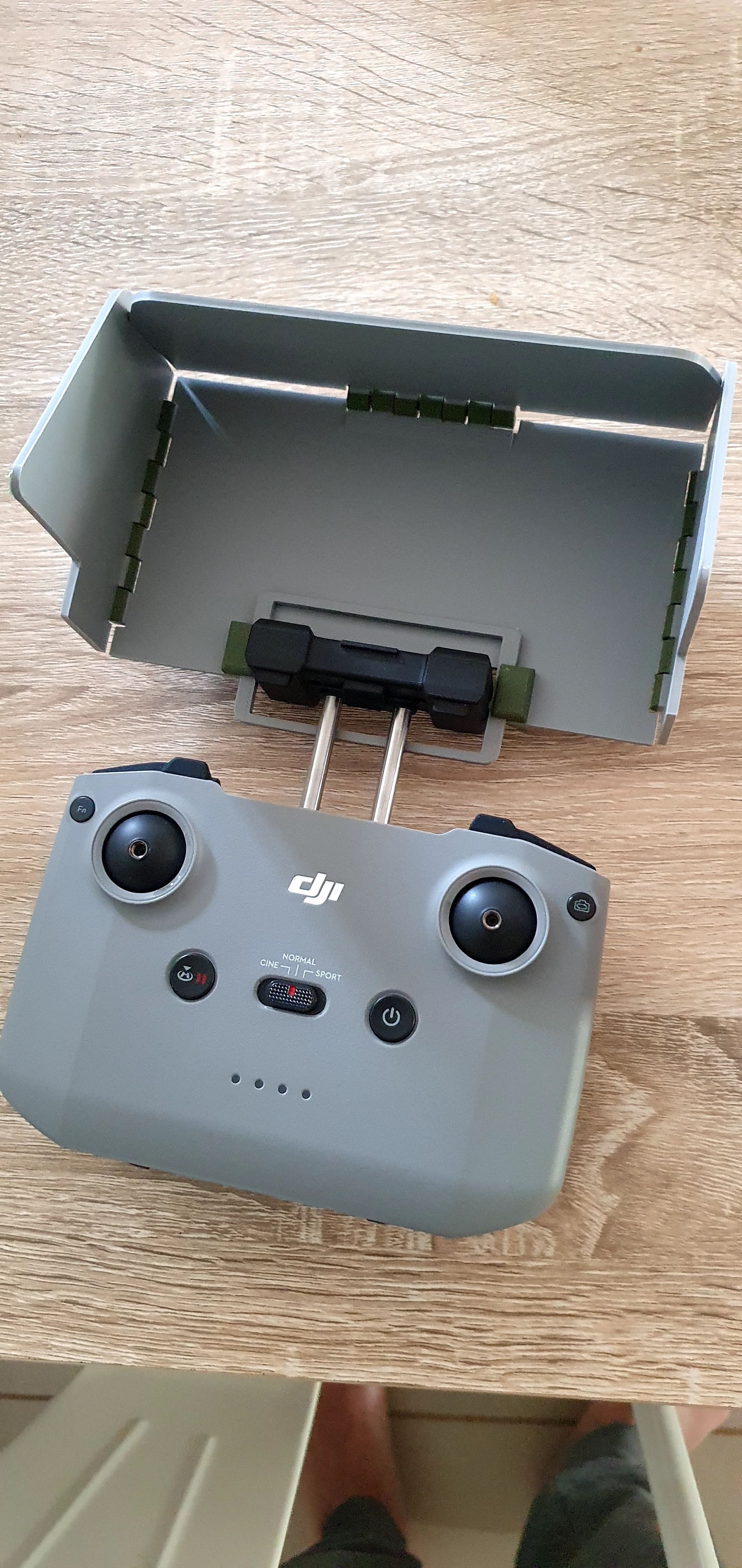 Захист пульта DJI RC-N1  Mini 2/3/Air 2S/Mavic від сонця та відблисків