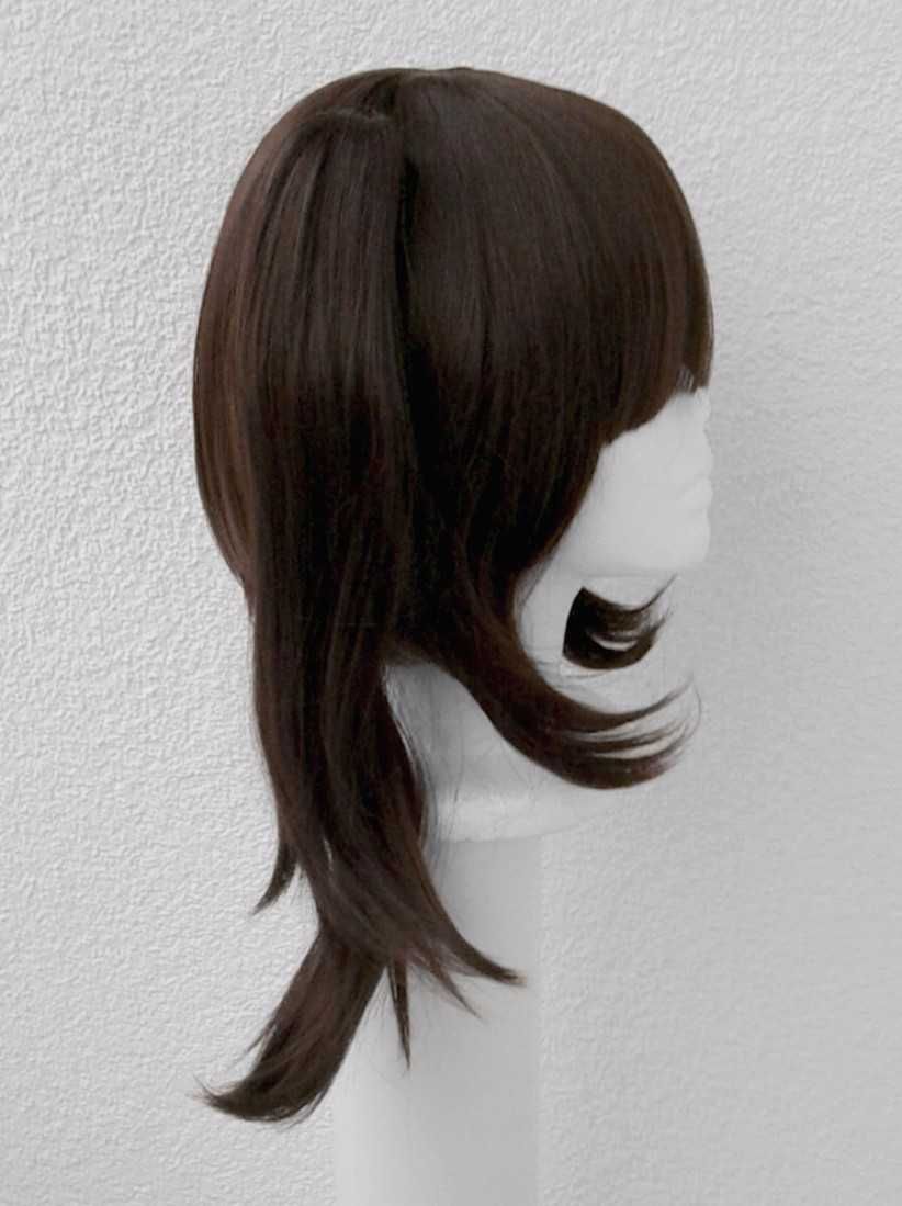 Brązowa peruka z prostą grzywką kitką bob cosplay wig
