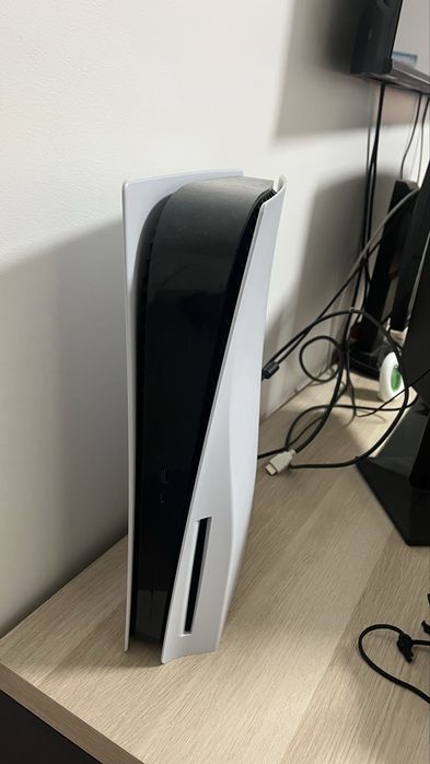 Vendo playstation ps5 c 2 comando