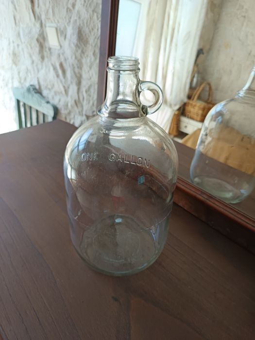 Garrafão vintage numerado"One Gallon"