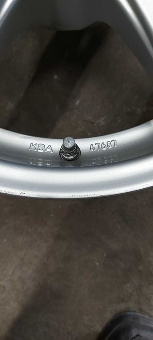 Felgi aluminiowe 7jx16 et20 5x120 BMW