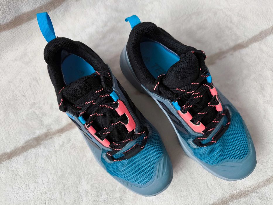 Кроссовки женские Adidas Terrex Swift R3 Gore-Tex, 36 размер, 22,5 см