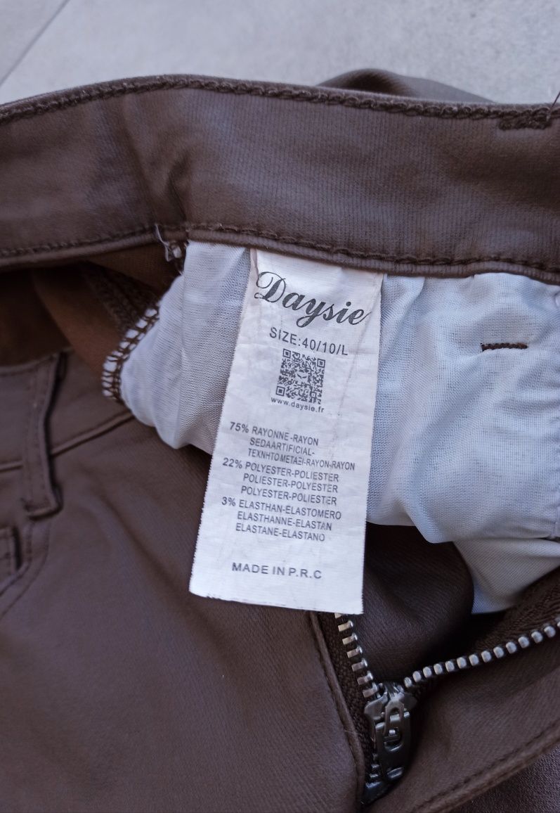 Daysie  nowe spodnie damskie woskowane  rozmiar  40  L