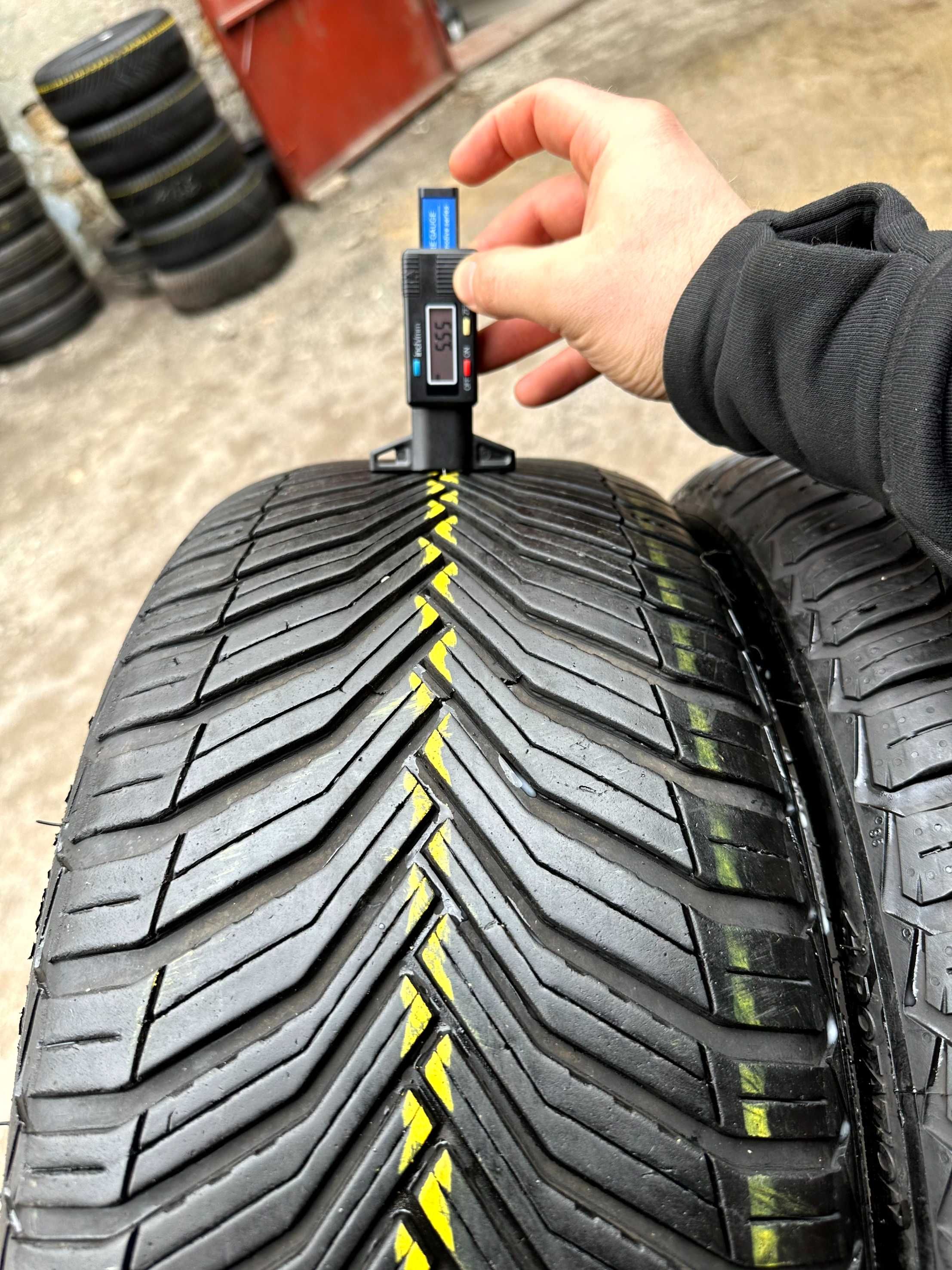 Шины БУ 225 40 R 18 Michelin Cross Climate 2 Резина Всесезон