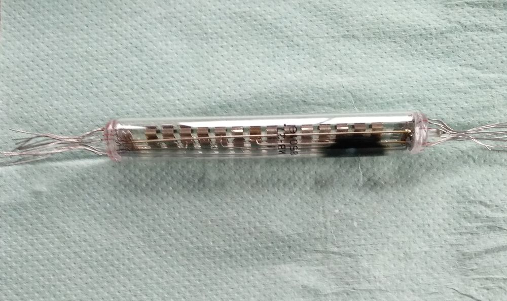 Індикатор вакуумний люмінесцентний ИВ-27М