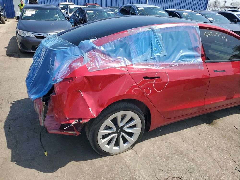 Tesla 2022 Model 3 LFP