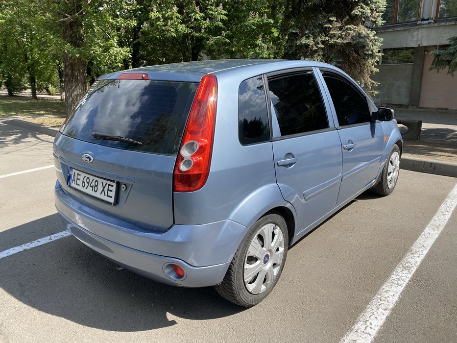 Срочно Ford Fiesta 1.2 газ