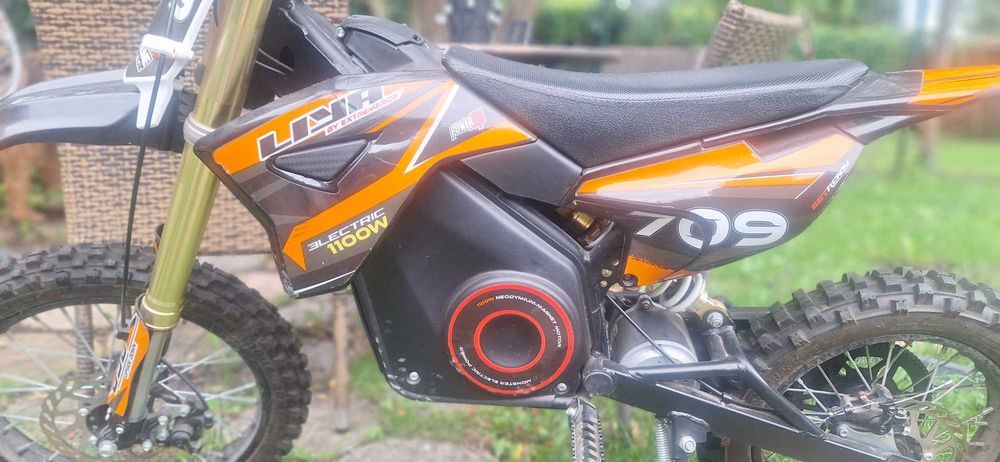 Sprzedam mini cros 1100×