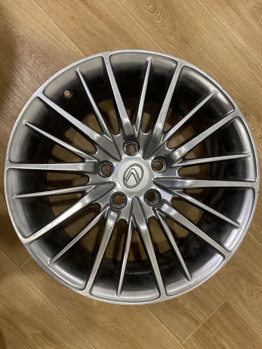 Диски lexus 7,5x17 5x114,3 ET35 DIA60,1