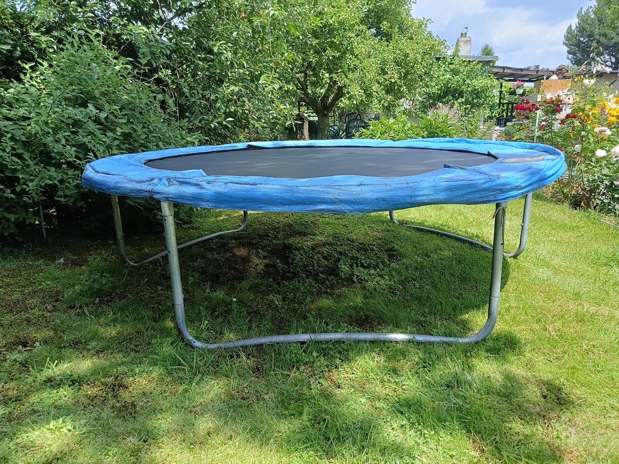 Trampolina ogrodowa
