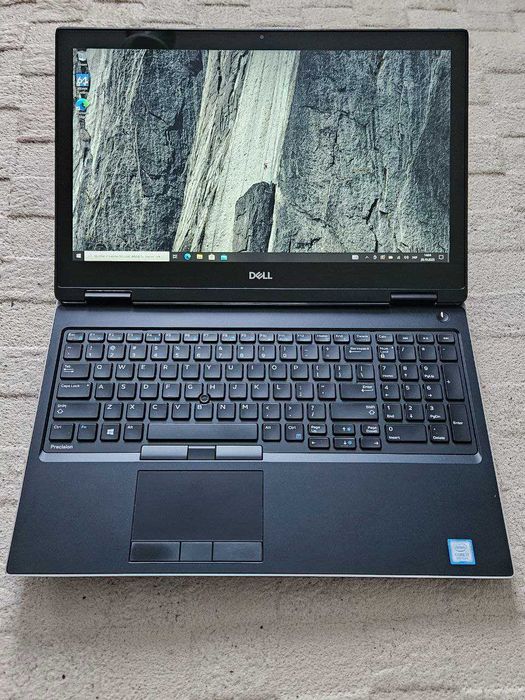 Ноутбук Dell Precision 7530 FHD 256/16GB I7 8850H Quadro P1000 4GB