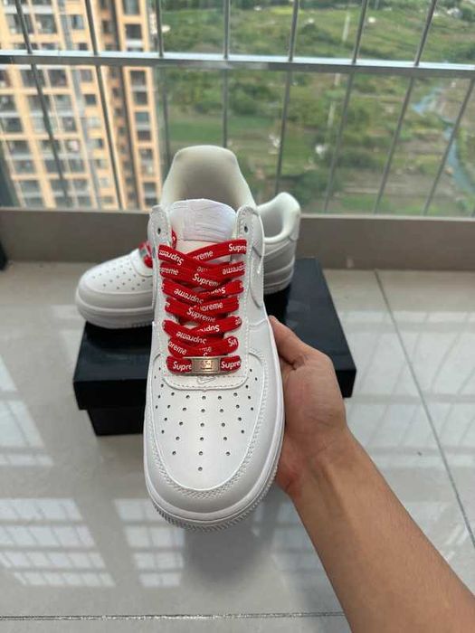 Buty Trampk Nike Air Force 1 Low Supreme White R.40.5