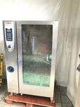 Piec kownekcyjno parowy RATIONAL SCC202G GAZOWY