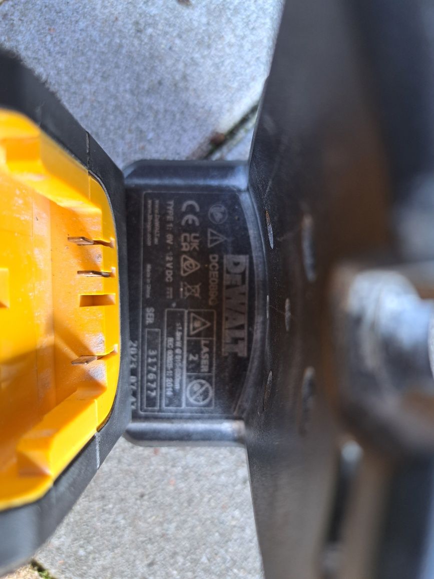 Laser 3x360⁰ dewalt DCE089G