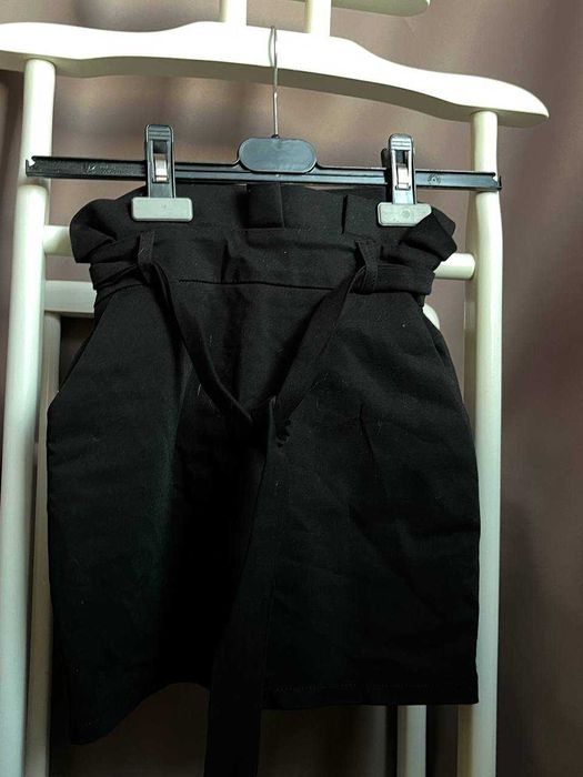 Спідниця чорна на дівчинку 6-8 років