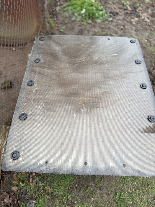 Продаю собачу будку | Міцна, простора, у відмінному стані