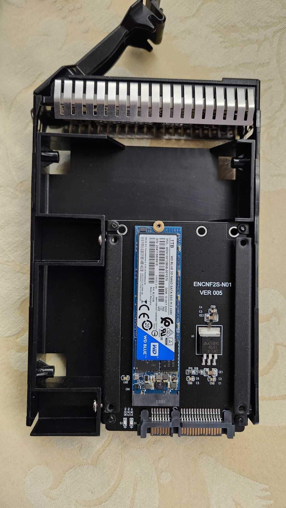 Servidor HP ProLiant 310e Gen 8 V2 8 Ram 2 x 1 TB M2 SSD SATA