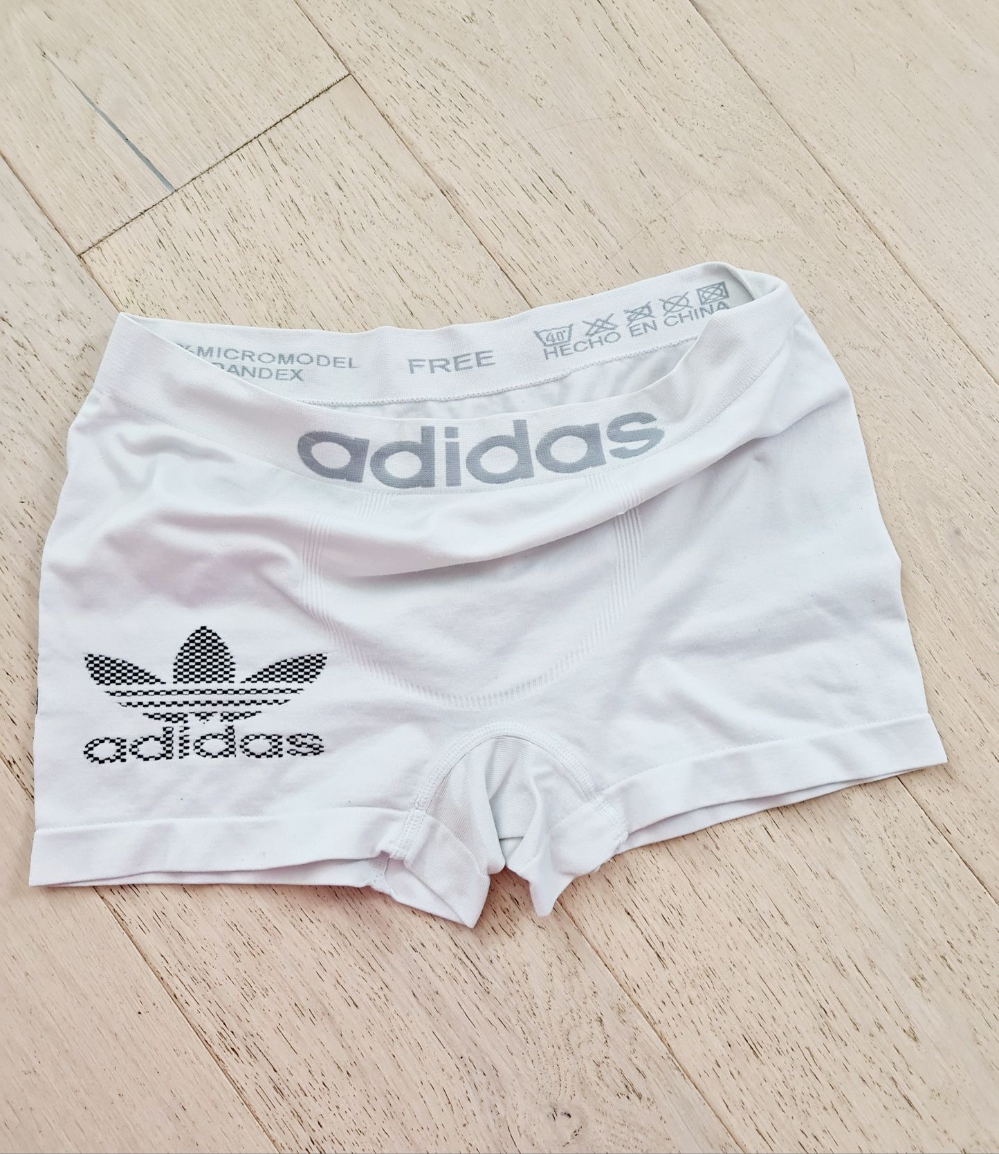 Adidas kąpielówki spodenki stretch M