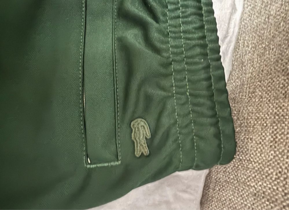 spodnie lacoste