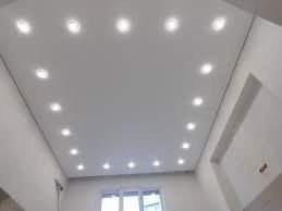 Укладка ламината, установка плинтусов, натяжные потолки!