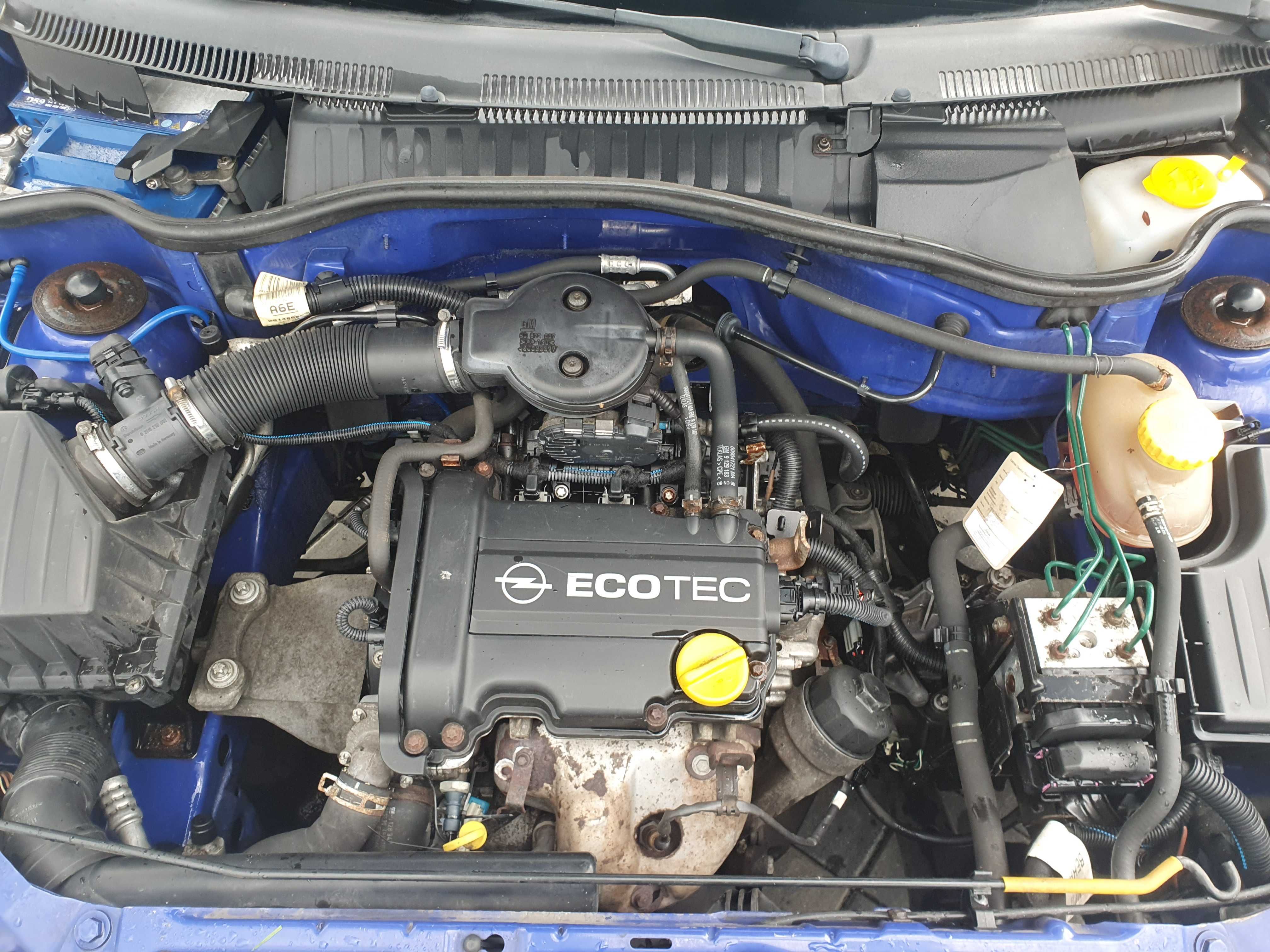 Opel Corsa C 1.0 benzyna  Klimatyzacja