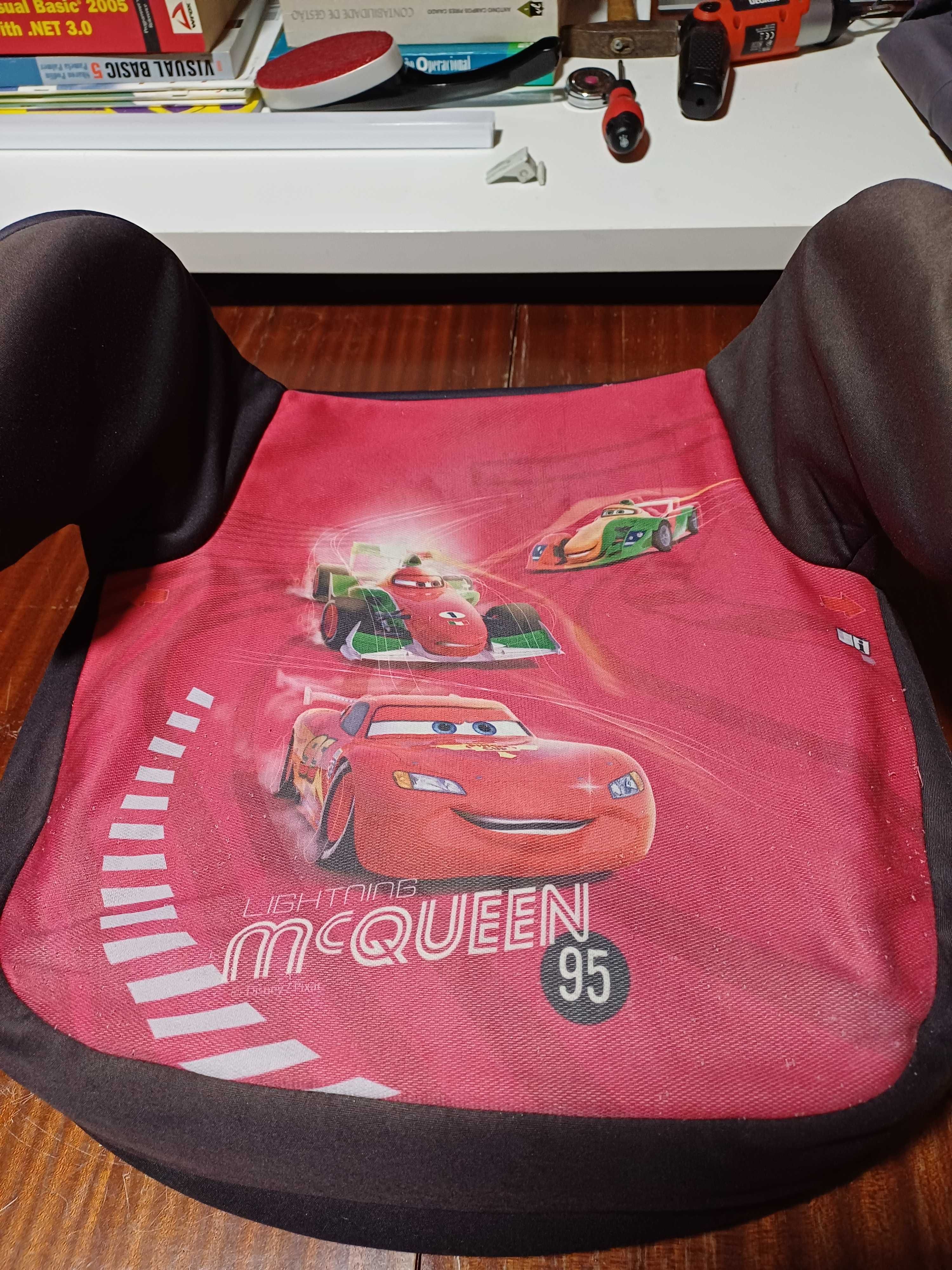 Banco auto McQueen 95 para criança