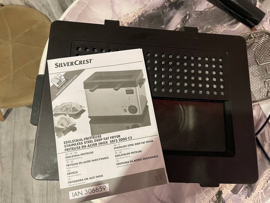 Фритюрниця SilverCrest SEF 2000 C2 (нержавіюча сталь, 2000Вт)