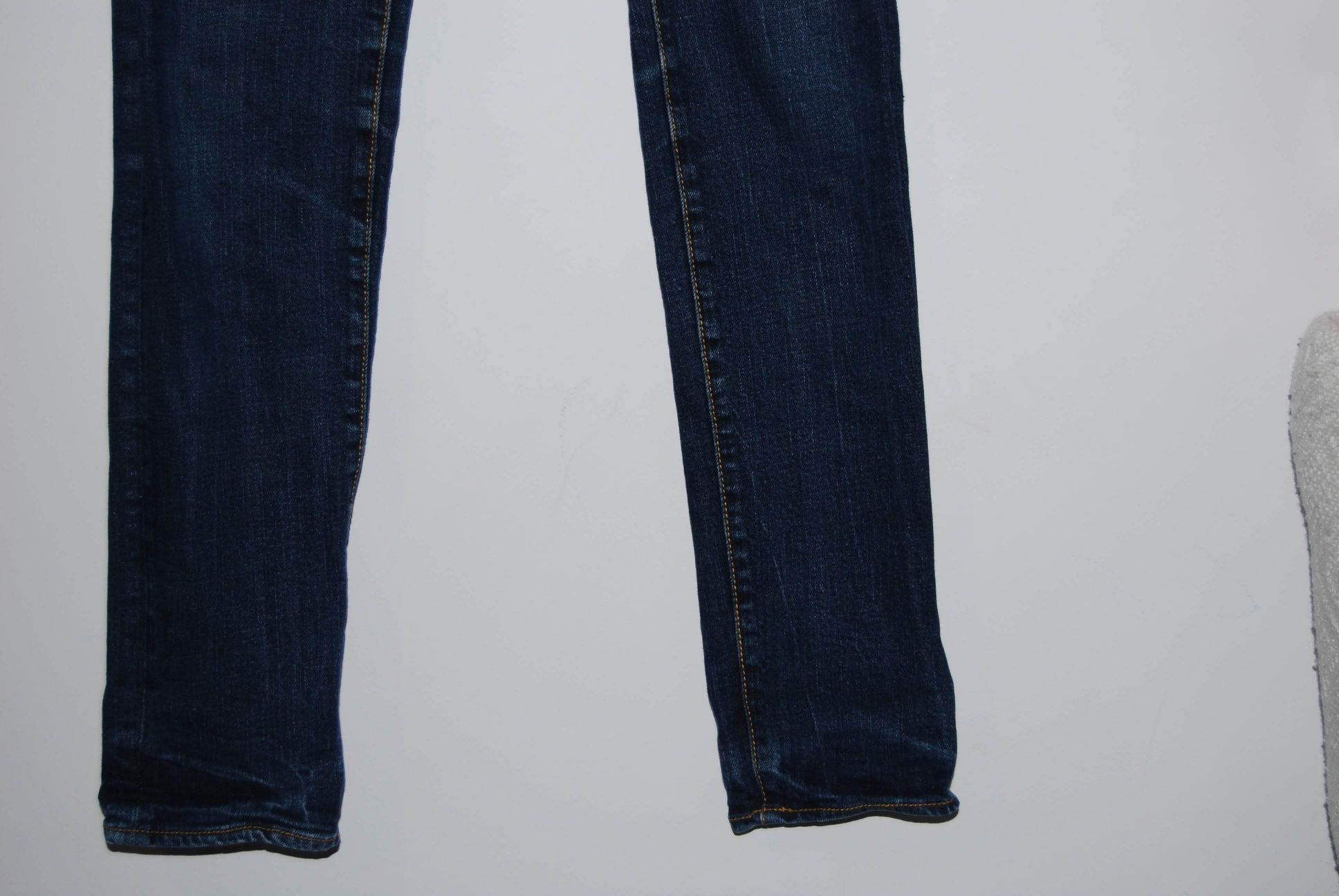 Damskie spodnie dżinsowe H&M W32L32 pas 41/dl.wew.74/nog 14/udo 25