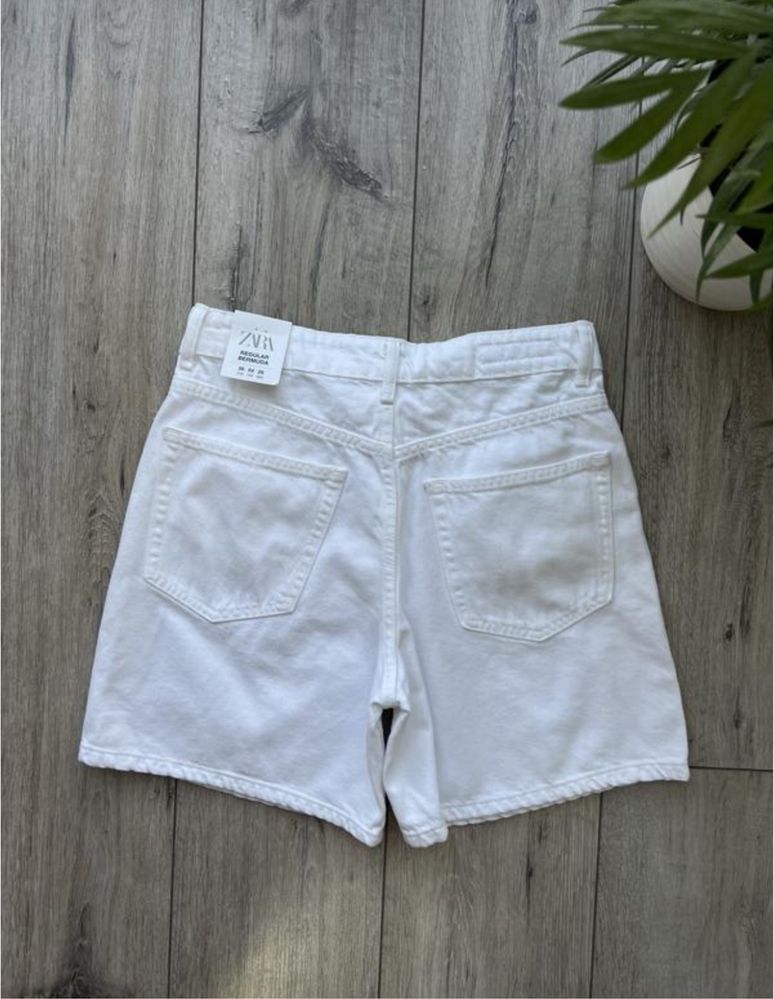 Шорти фірми Zara