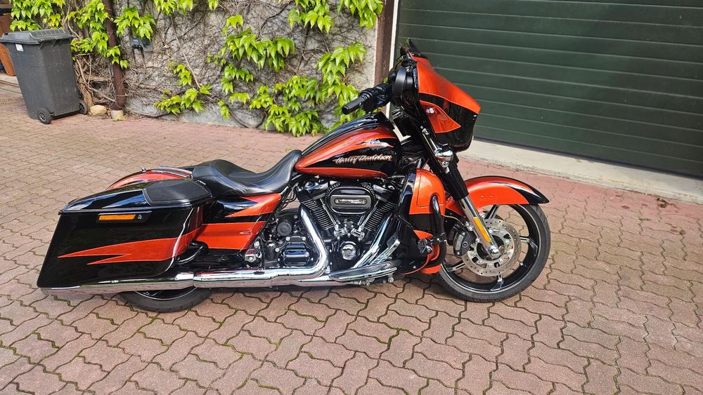 Harley-Davidson CVO Street Glide Harley-Davidson Touring Street Glide CVO 114 Salon Polska, FV 23%