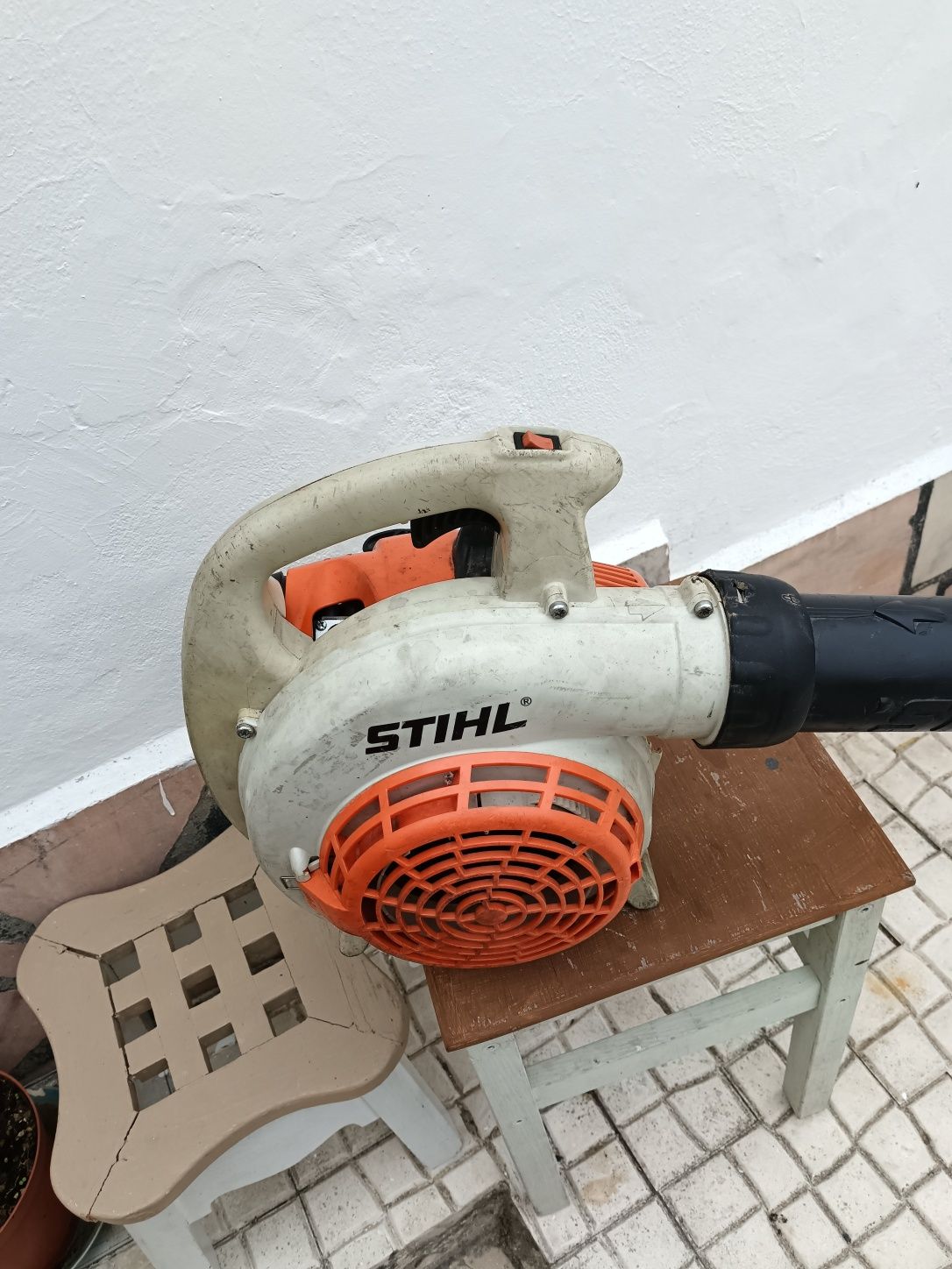 Vendo soprador a gasolina STIHL