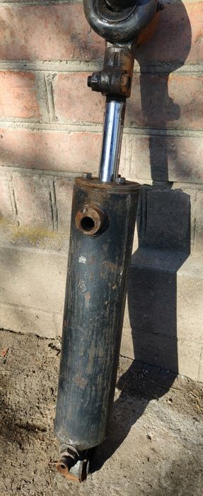 Гідроциліндр двосторонній