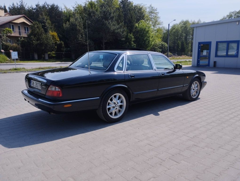 Jaguar xj8 3.2 V8 benzyna