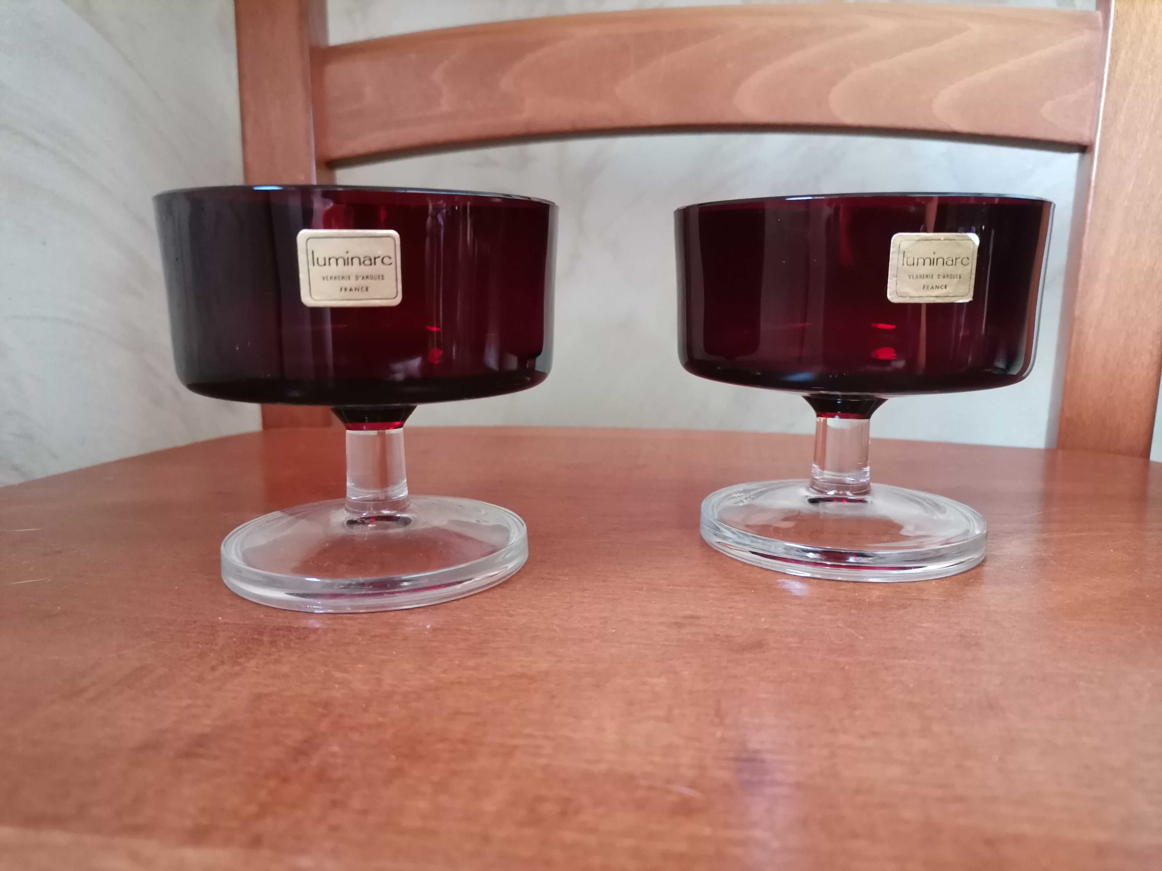 Kielichy rubinowe do szampana lub deserów