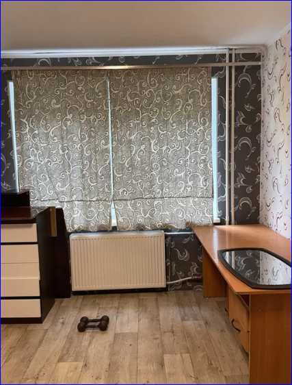 Помісячно здаються кімнати  ПЗР