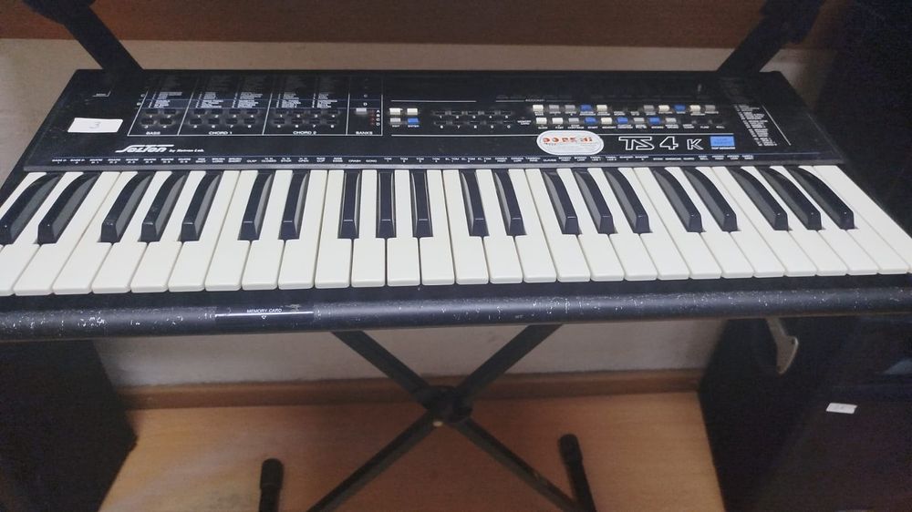 Teclado sintetizador solton