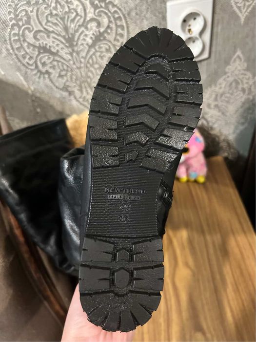 Продам шкіряні сапоги жіночі