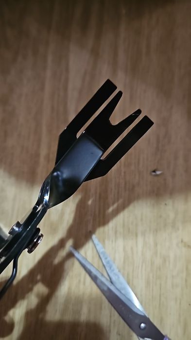 Щіпці для зняття кліпс, пістонів, шлангів дротів . Олх доставка