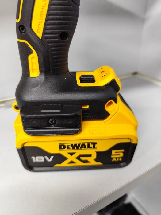 DeWal DCD 796 безщітковий шуруповерт з ударом Деволт оригінал