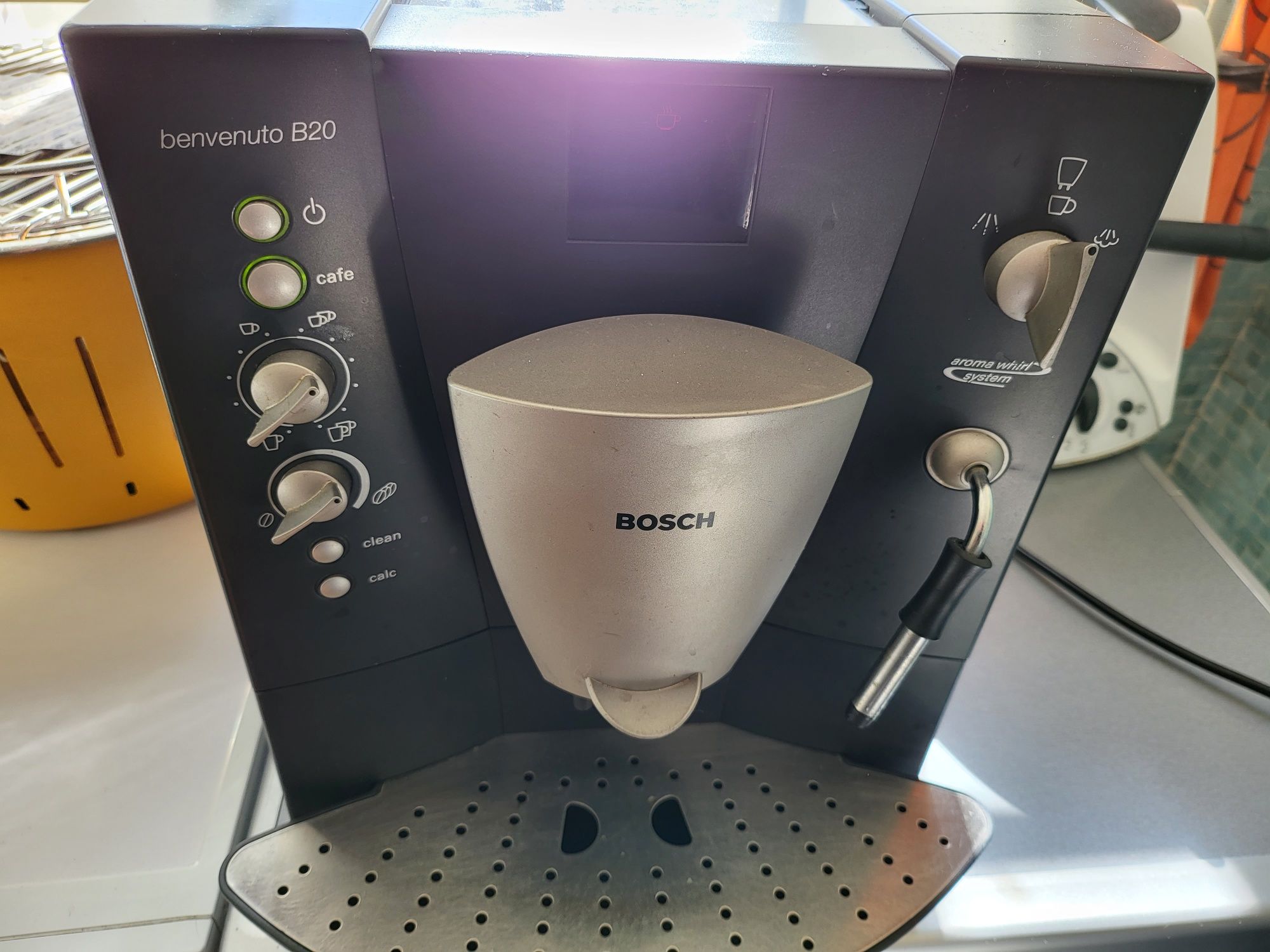 Máquina de Café Bosch Benvenuto B20