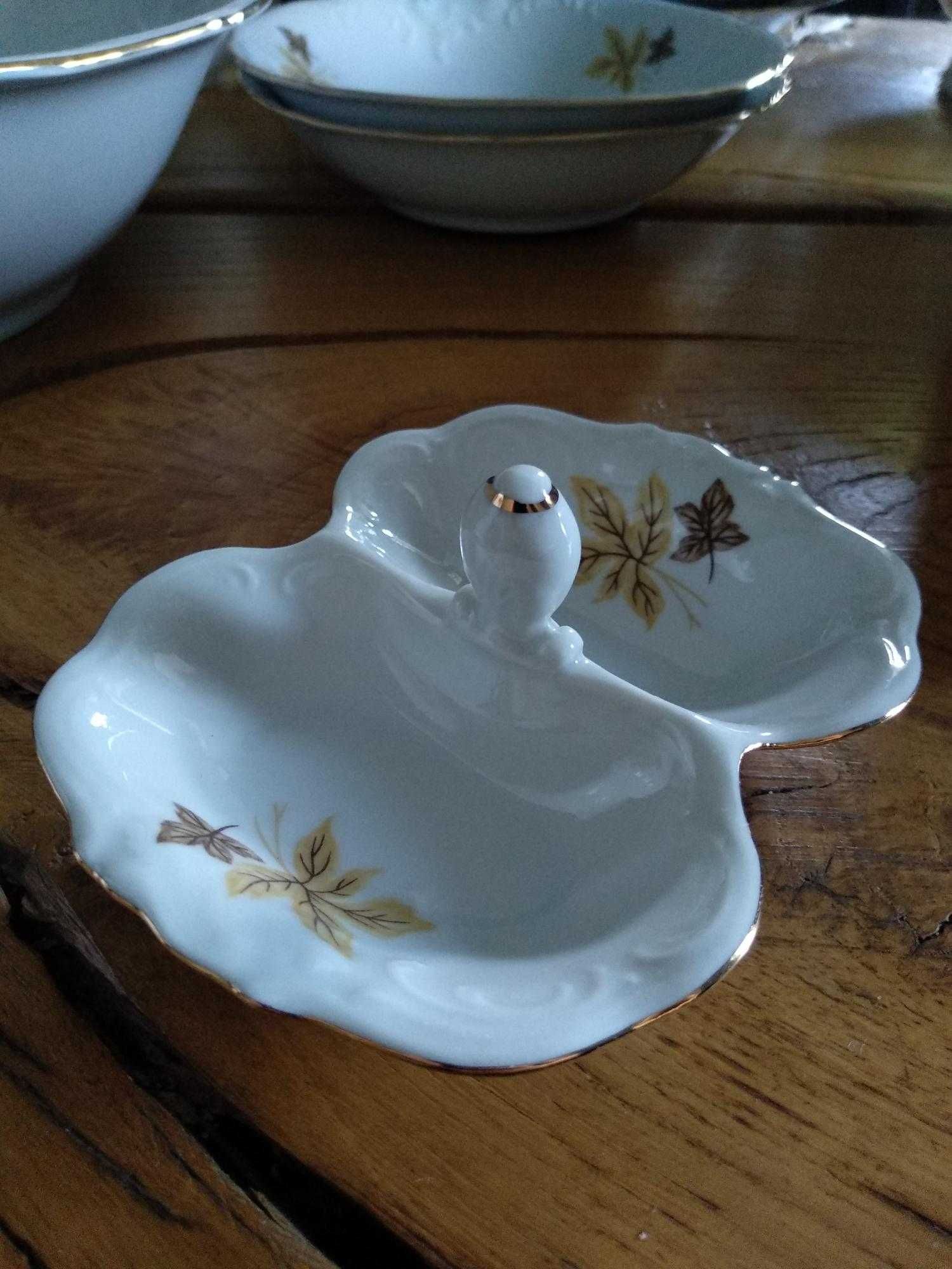 Serwis obiadowy porcelana Wawel 55 elementów dla 12 osób