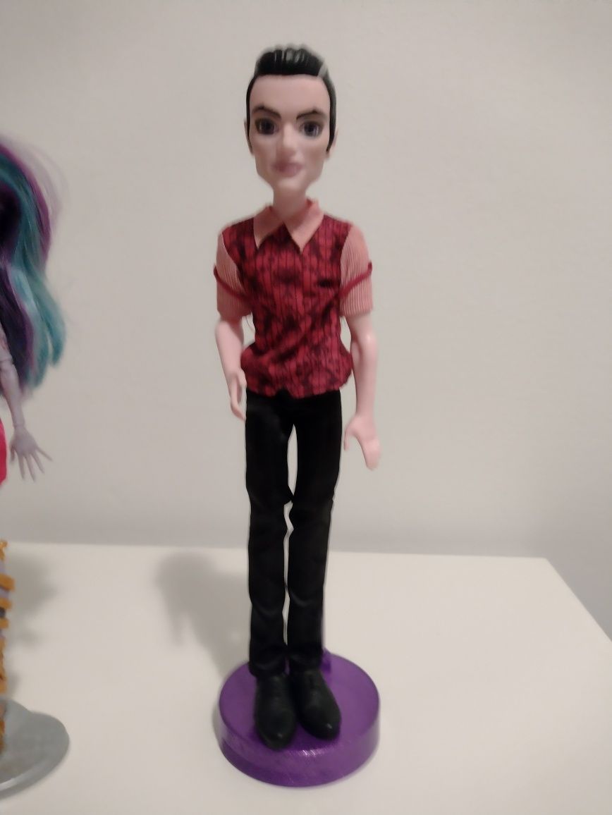 Monster high fashion  djinni whisp grant