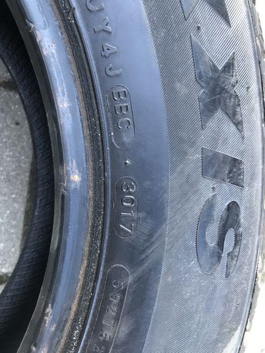 Maxxis Victra Snow SUV 215/70 R16 100T