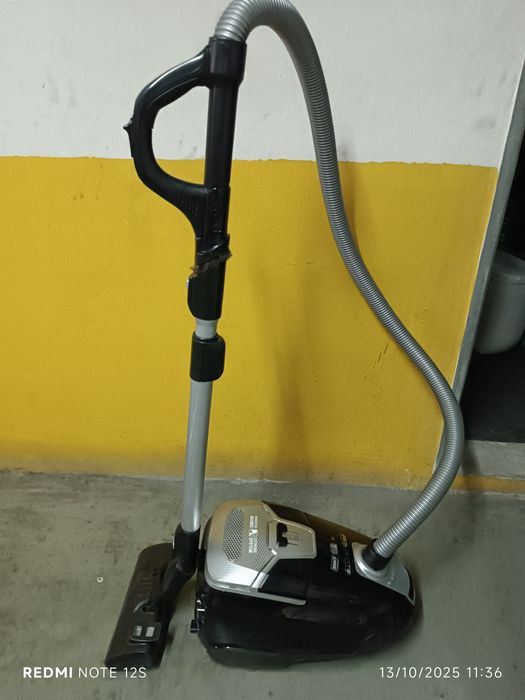 Aspirador Rowenta Silence Force Compact CLASSE AAAA