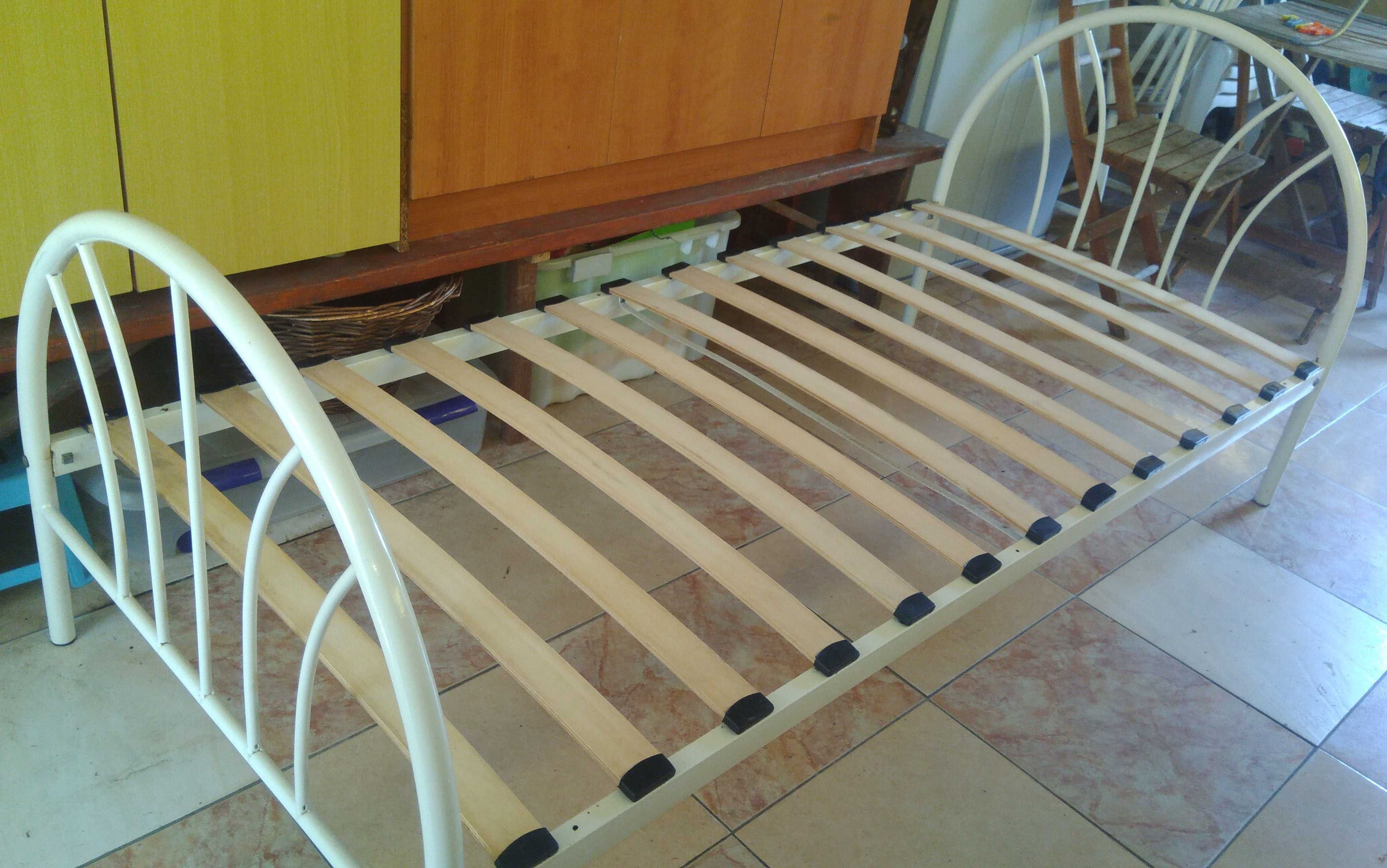 Cama Branca (ferro)